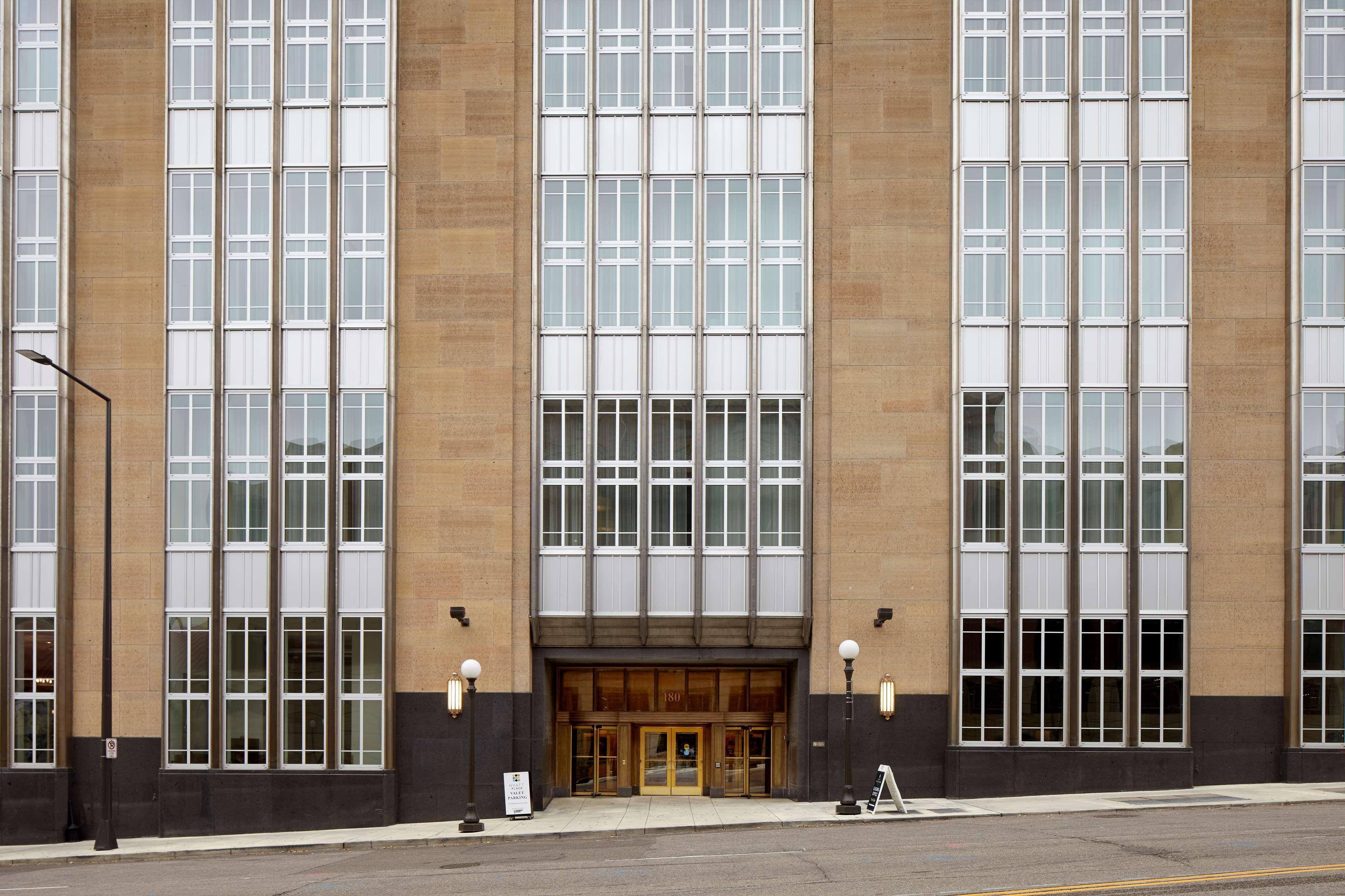 Hyatt Place St. Paul 3*